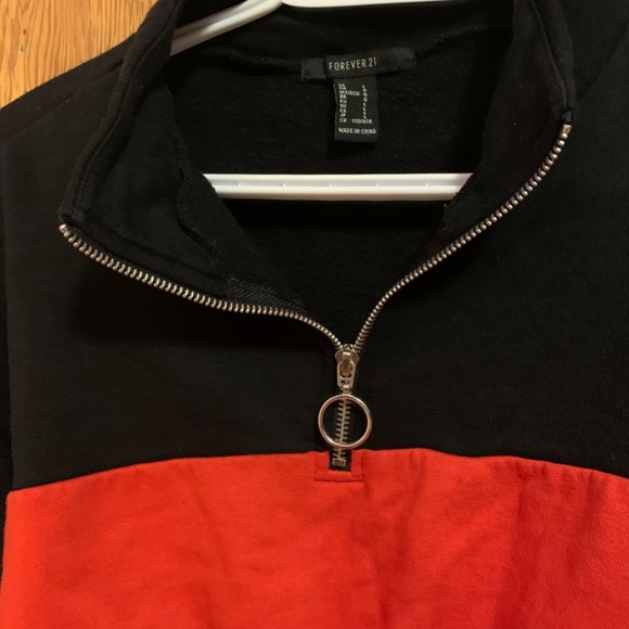 Cropped Colorblock Quarterzip Sweatshirt - Picture 2 of 2
